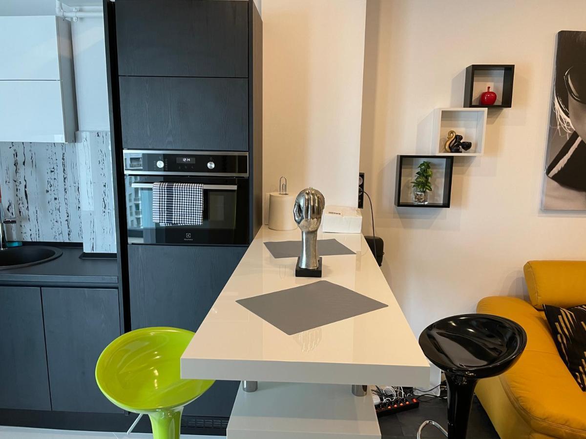 Fancy Westpark 2 Residence Lakeview W7 Bucarest Extérieur photo