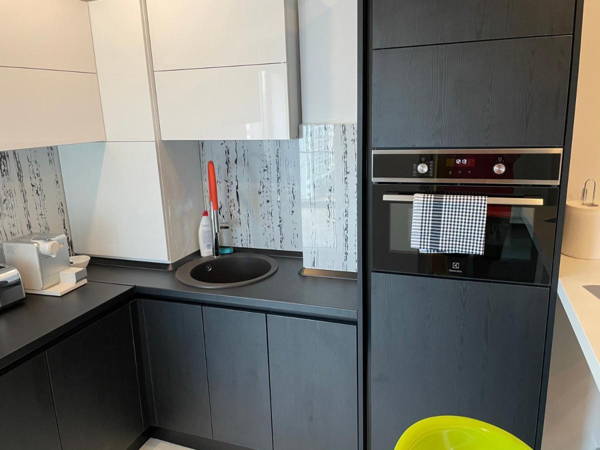 Fancy Westpark 2 Residence Lakeview W7 Bucarest Extérieur photo